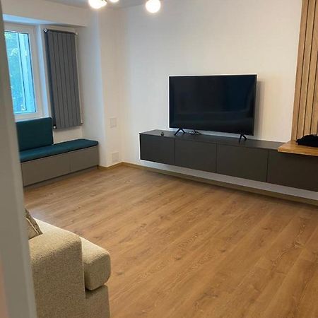 Mery Luxury Apartment Галац Екстер'єр фото