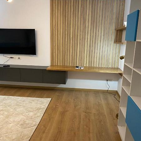 Mery Luxury Apartment Галац Екстер'єр фото
